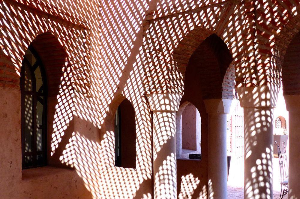 Отель Le Cazar El Ain Экстерьер фото